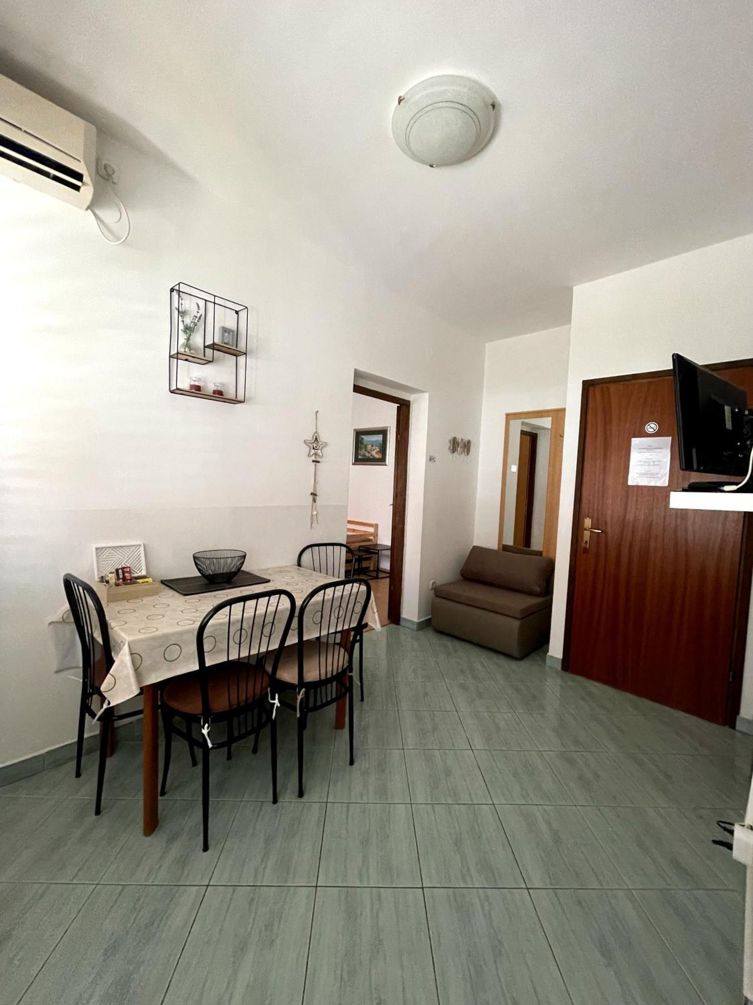 Apartments Nika Vodice Room photo